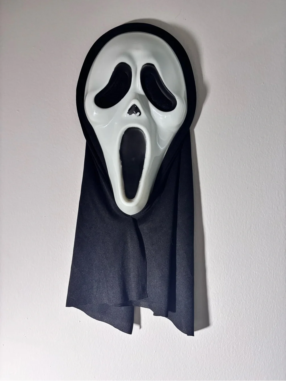 White & Black Scream-Style Kids Costume Mask